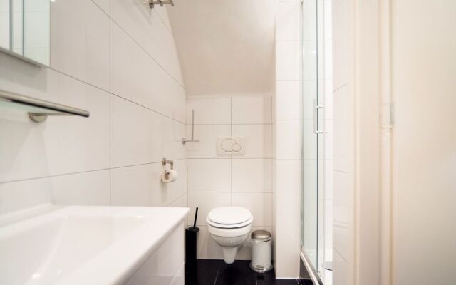 Midtown Hotel Triple Room