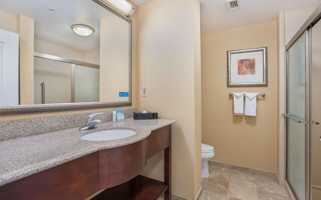 Hampton Inn Covington, GA