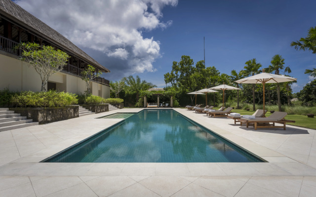 REVĪVŌ Wellness Resort Nusa Dua Bali