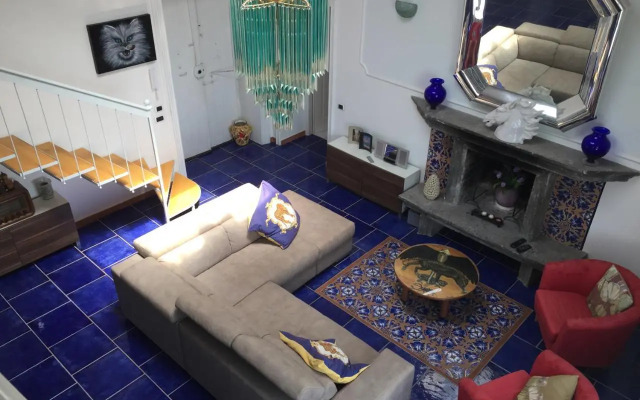 Attico Blu