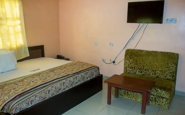 Masbat DeKings Hotel
