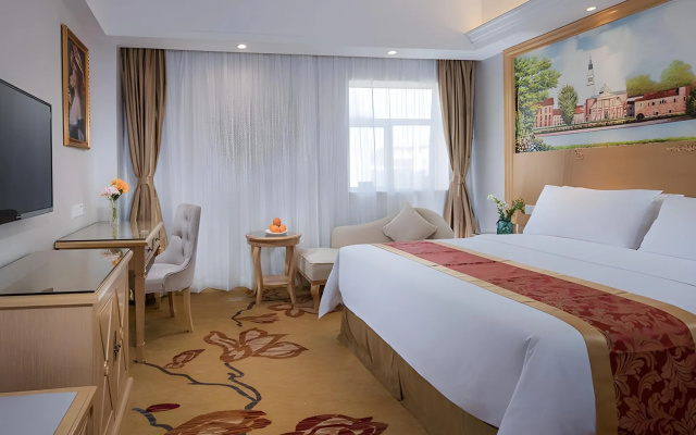 Vienna Hotel (Shenzhen Longgang Baifu City Store) – Guest Rooms – Shenzhen