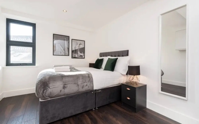 Prestige STAY Aparthotel - 42 Stanley Street Party Apartments