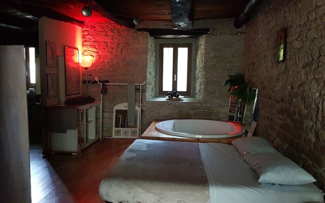 "room in B&B - #fortcozzo_2021 #jacuzzisuite #sauna"