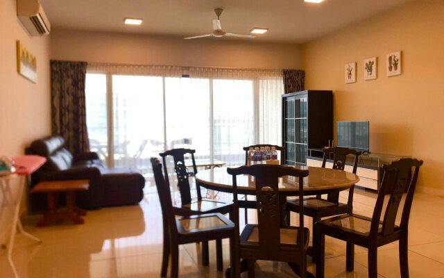 Sunset Seaview Vacation Condos City Centre @ IMAGO Shopping Mall