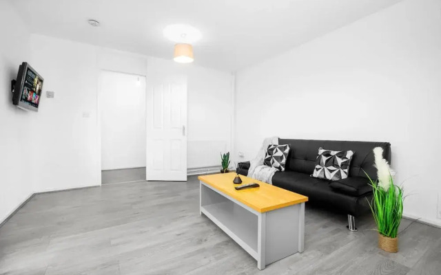 3-bed House in Birmingham-jlr,nec,bham,airport