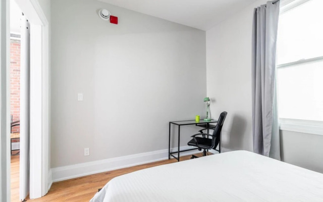 Stylish 2Br Apartment in the Heart of Hamilton 4
