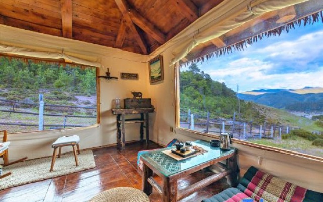 Ren'an Valley 270 Degree Tent Manor – Outside – Shangri-La