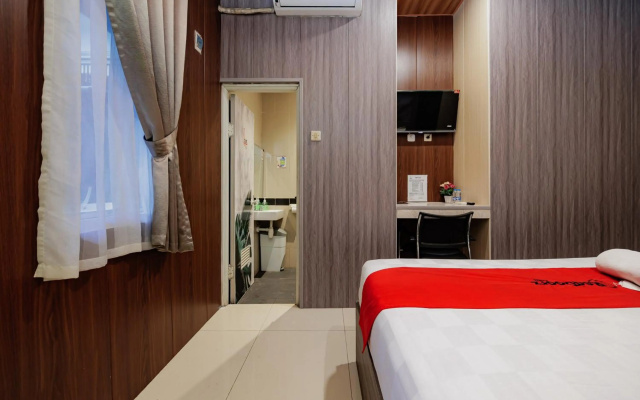 RedDoorz near Exit Toll Bogor – Guest Rooms – Bogor