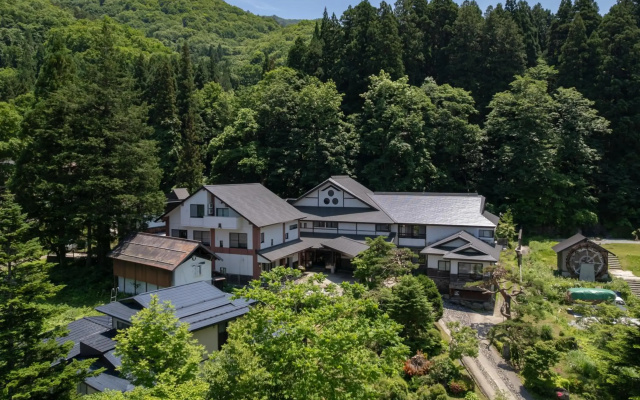 Shirabu Onsen Higashiya