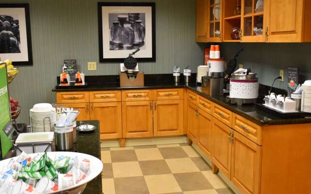 Hampton Inn & Suites Chincoteague Waterfront