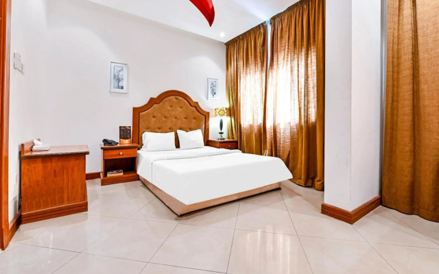 OYO 118 Revira Hotel