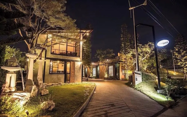 Na Klongluang Boutique Resort