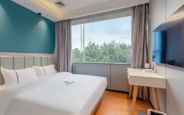 Quanyue Hotel