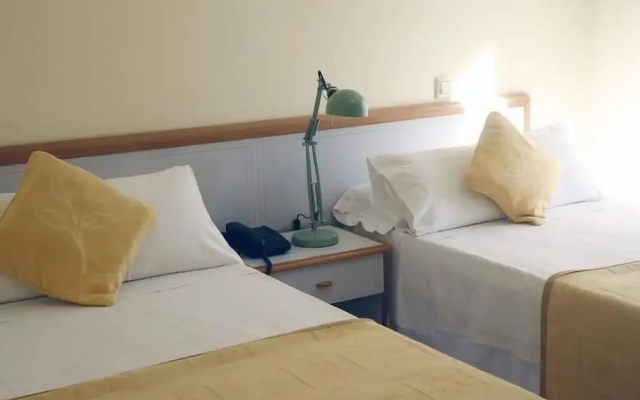 Hotel Playa de Merón