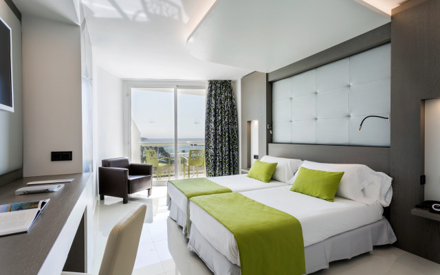 Sirenis Hotel Tres Carabelas & SPA