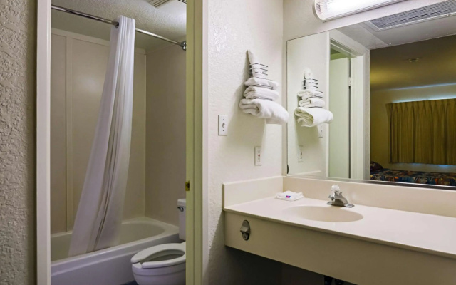 Motel 6 Barstow, CA