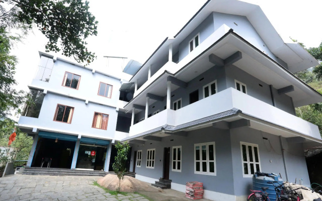 OYO 10387 Edakkal Holiday Home