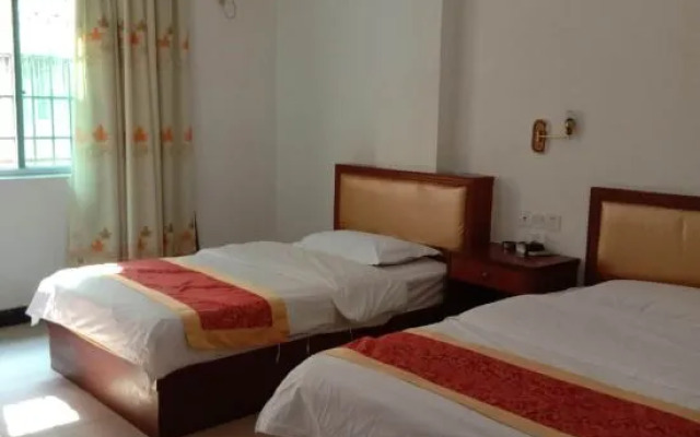 Lianzhou Linhua Apartment