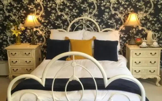 Littlebank Country House
