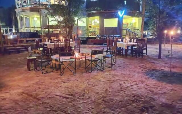 Chobe Mopani Forest Lodge & Camp site