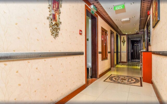 OYO 180 Evin Hotel