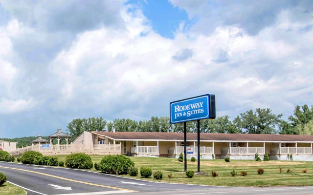 Rodeway Inn & Suites Ithaca South