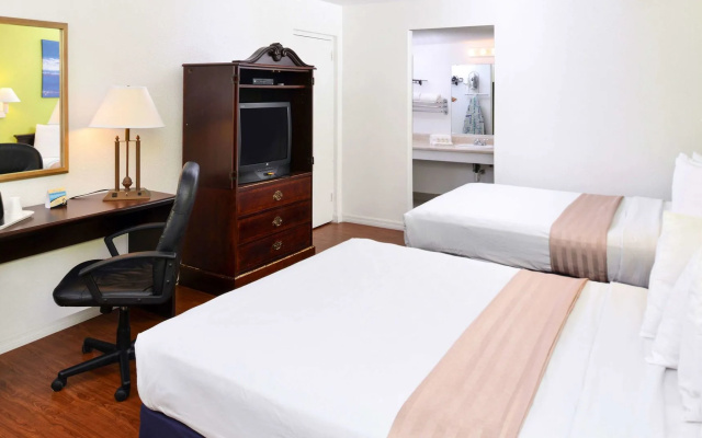 Rodeway Inn Clearwater - Central