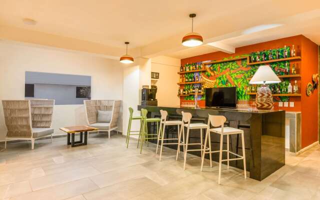 Decameron Isla Coral Guayabitos Ramada All-Inclusive Resort