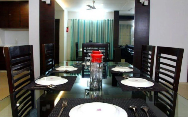 OYO 14502 Hotel Hill View Guest House Hitech City