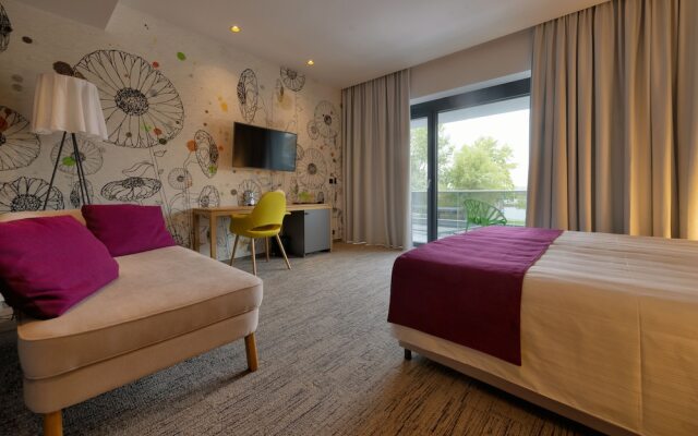 Donautica Hotel & Restaurant