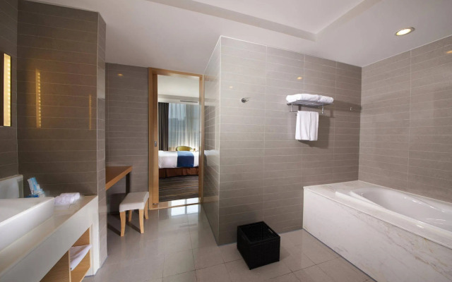 Holiday Inn Express Luoyang City Center by IHG