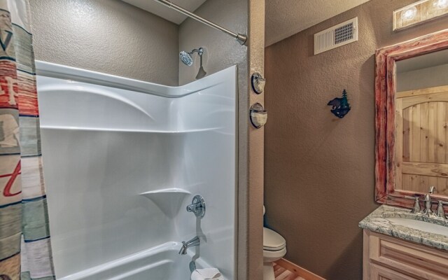 Cozy Knotty and Nice