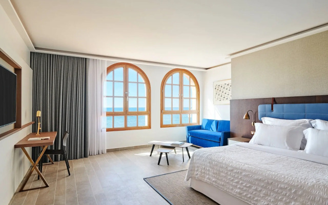 Le Meridien Ra Beach Hotel & Spa