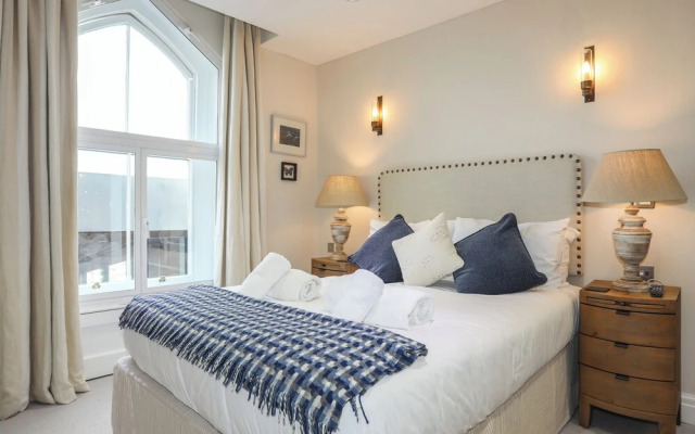 Harlech Apartments - Branwen