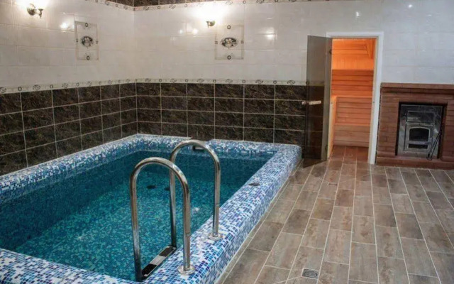 Korona Hotel