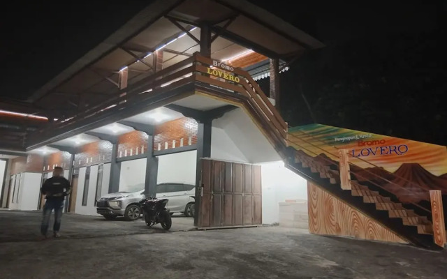 Penginapan Bromo Lovero