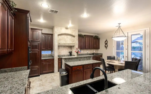 Grand Slam Getaway 5 BR by Casago