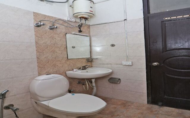 Oyo 43709 Glorious Stayz 53