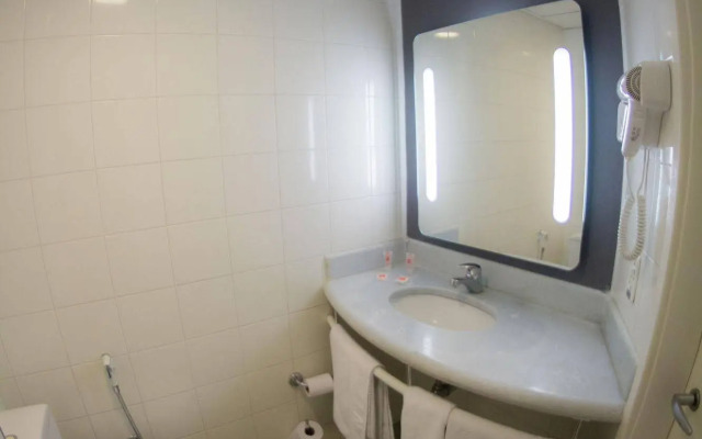 ibis Taubate