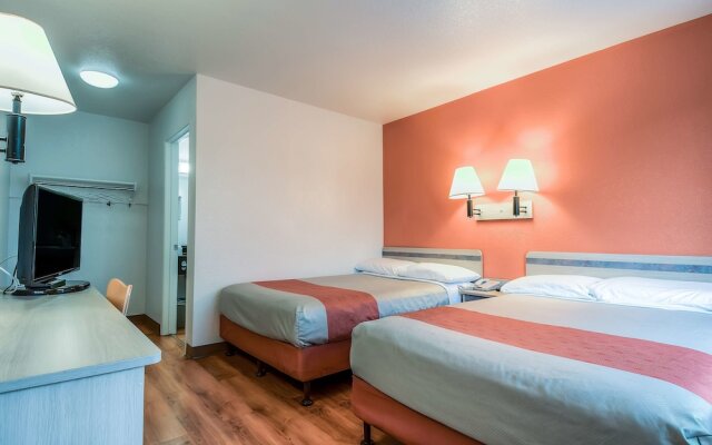 Motel 6 Los Angeles - Whittier
