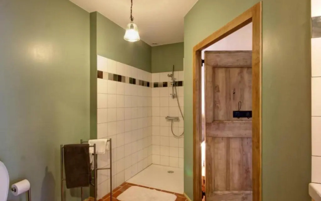 Gîte Saint-Just-la-Pendue, 5 pièces, 8 personnes - FR-1-496-50