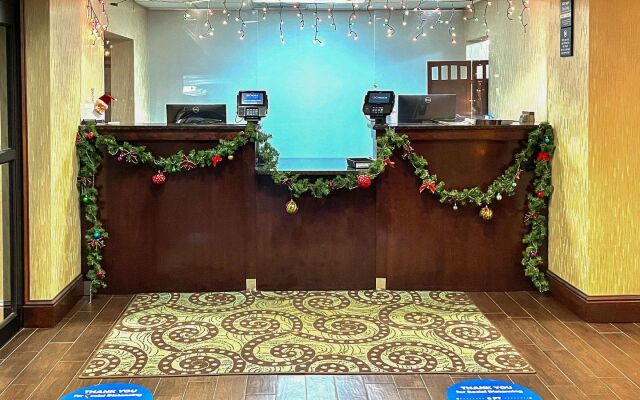 Comfort Inn Darien - North Brunswick