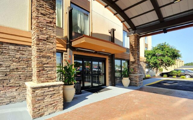 Best Western Plus Columbia North East