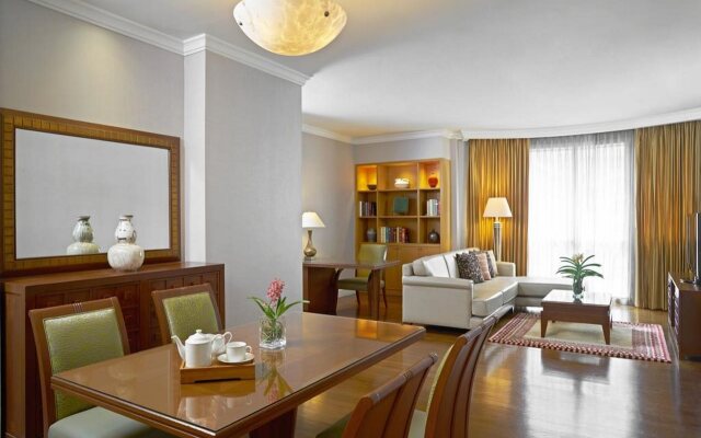 Mayfair Bangkok Marriott Executive Apartments SHA Plus +