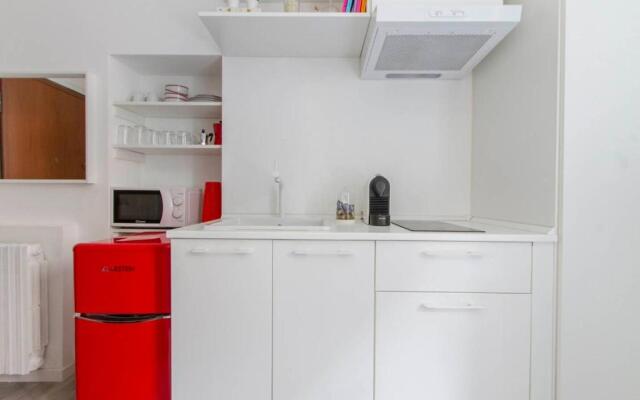 Compact and charming studio Porta Venezia