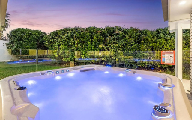 Salty Pause @ Bondi House