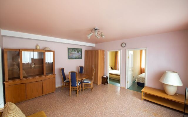 Апартаменты на ул. Тигровой, 25