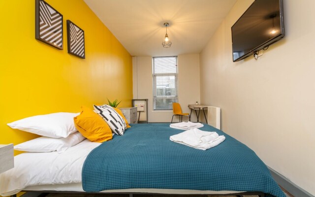 Oak Suite - Talbot Road - Blackpool - Spacious