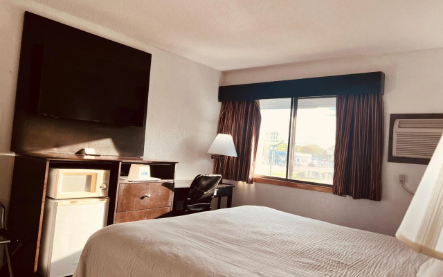 Travelodge by Wyndham Valleyfair Shakopee